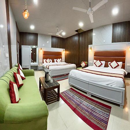 Hotel Amar Мусори Екстериор снимка