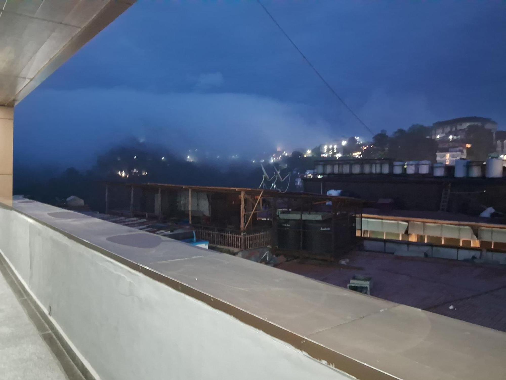 Hotel Amar Мусори Екстериор снимка