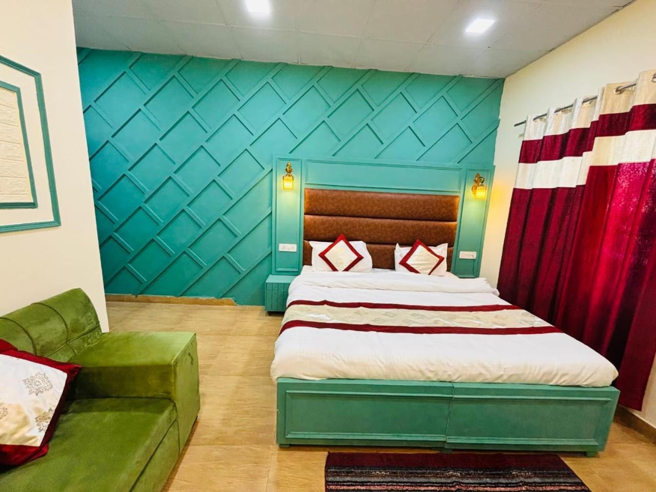 Hotel Amar Мусори Екстериор снимка
