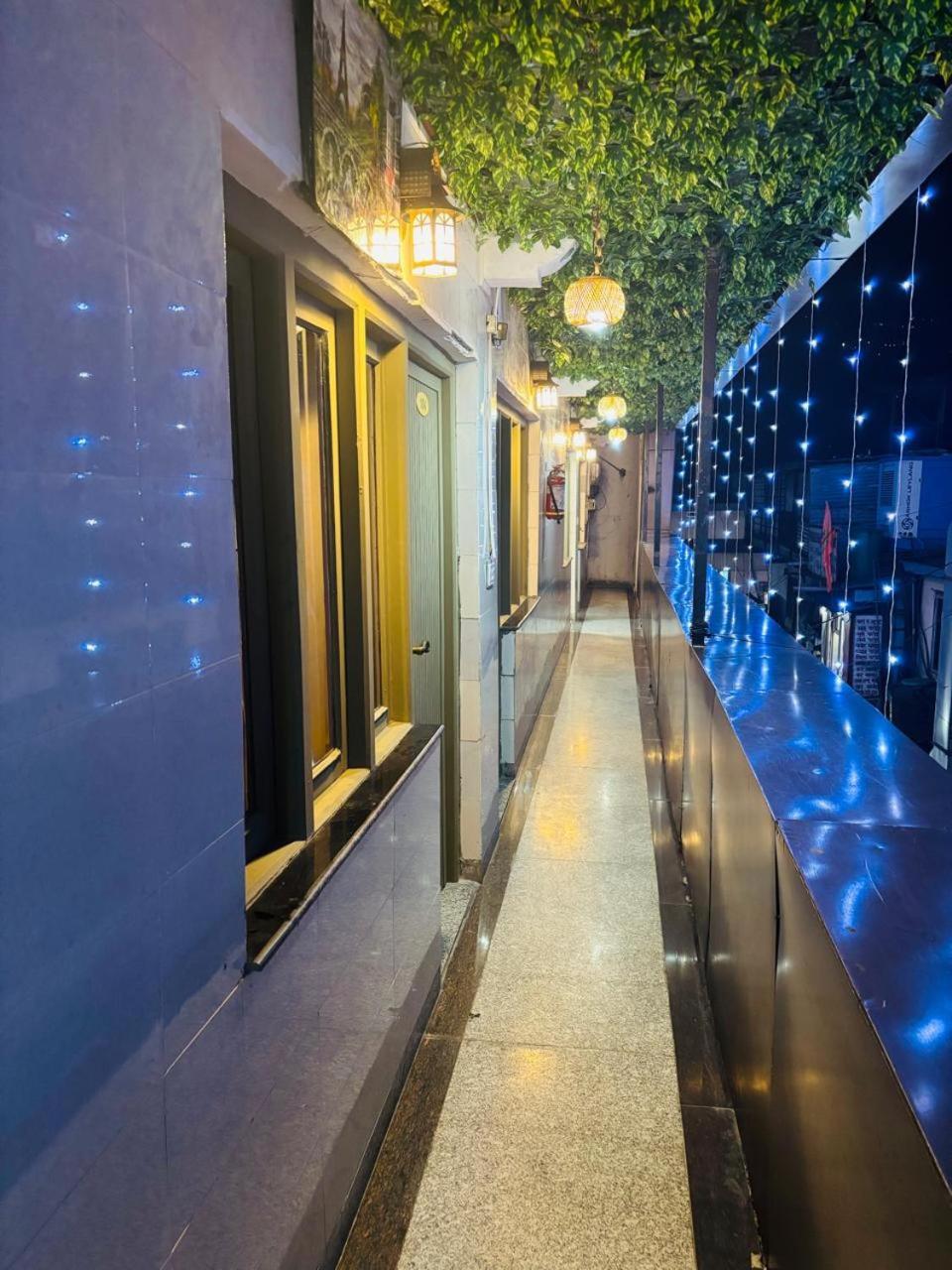 Hotel Amar Мусори Екстериор снимка