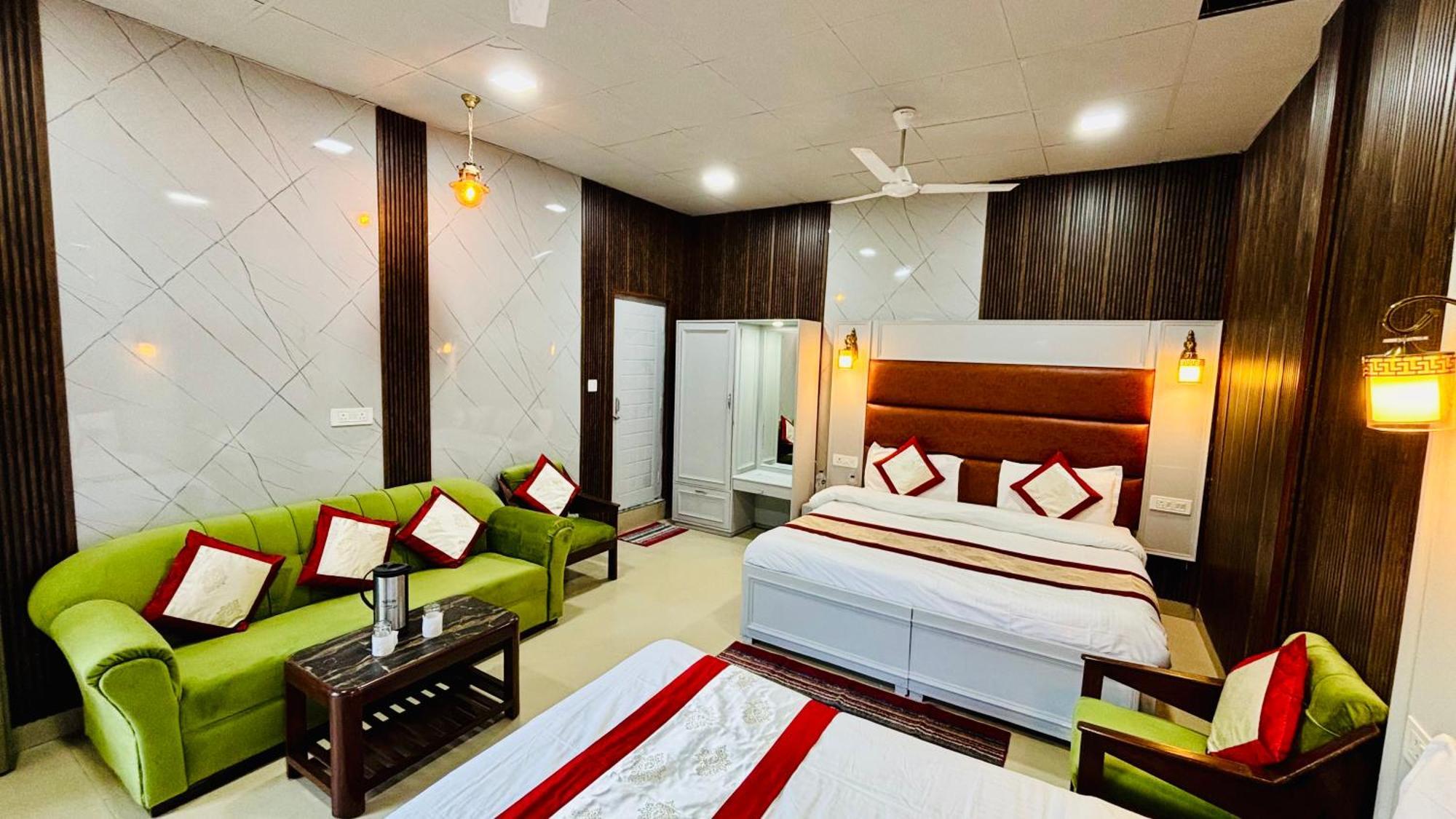 Hotel Amar Мусори Екстериор снимка